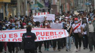 Ciudadanos de Huánuco protestan contra Manuel Merino y el Congreso (FOTOS)
