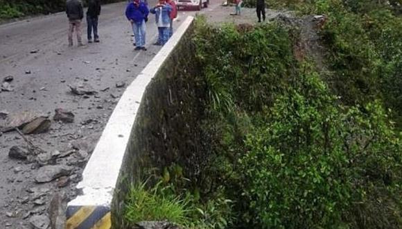 Deslizamiento bloquea la carretera Tarma en Junín 