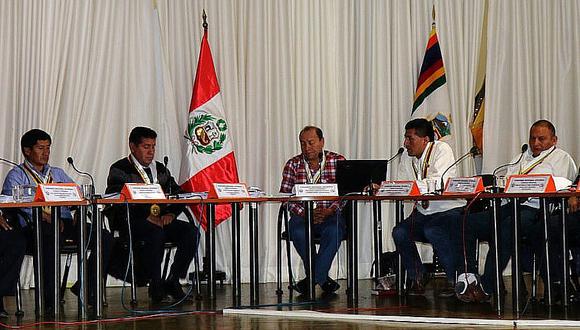 Emplazan a gobernador regional de Apurímac por falta de liderazgo y crisis administrativa