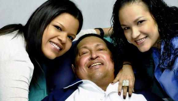 Hija de Chávez asegura su padre murió el 5 de marzo