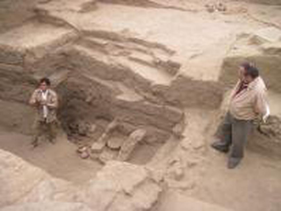 Descubren 14 nuevas tumbas con restos de sacerdote de cultura Mochica