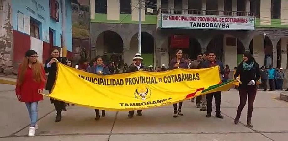 Filiales de Ingeniería Civil y Administración con las horas contadas en Cotabambas