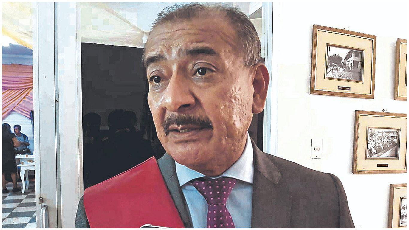 Gobernador evalúa salida de Yehude Simon 