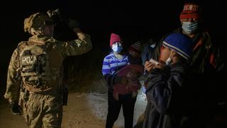 Detenciones en la frontera de EE.UU. y México aumentan en abril