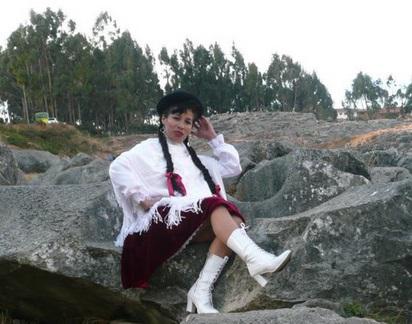 Miriam Echarri una madre que canta y encanta 