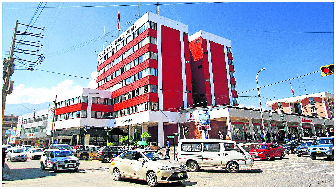 ​"Conocidas" empresas Málaga y Neptuno detrás de obra en Junín