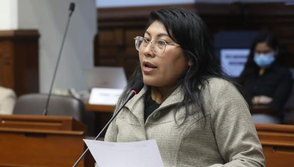Elizabeth Taipe, de Perú Libre, dio positivo para COVID-19. (Foto: Congreso)
