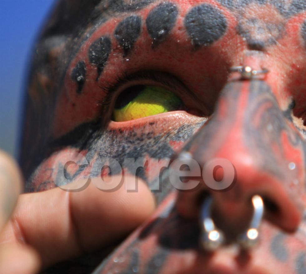 El hombre más tatuado del mundo alborota a Huancayo (FOTOS)