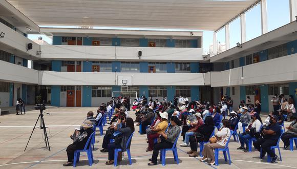 La nueva infraestructura educativa del colegio Manuel de Mendiburu fue inagurada el 13 de diciembre del 2021 por el Gobierno Regional de Tacna