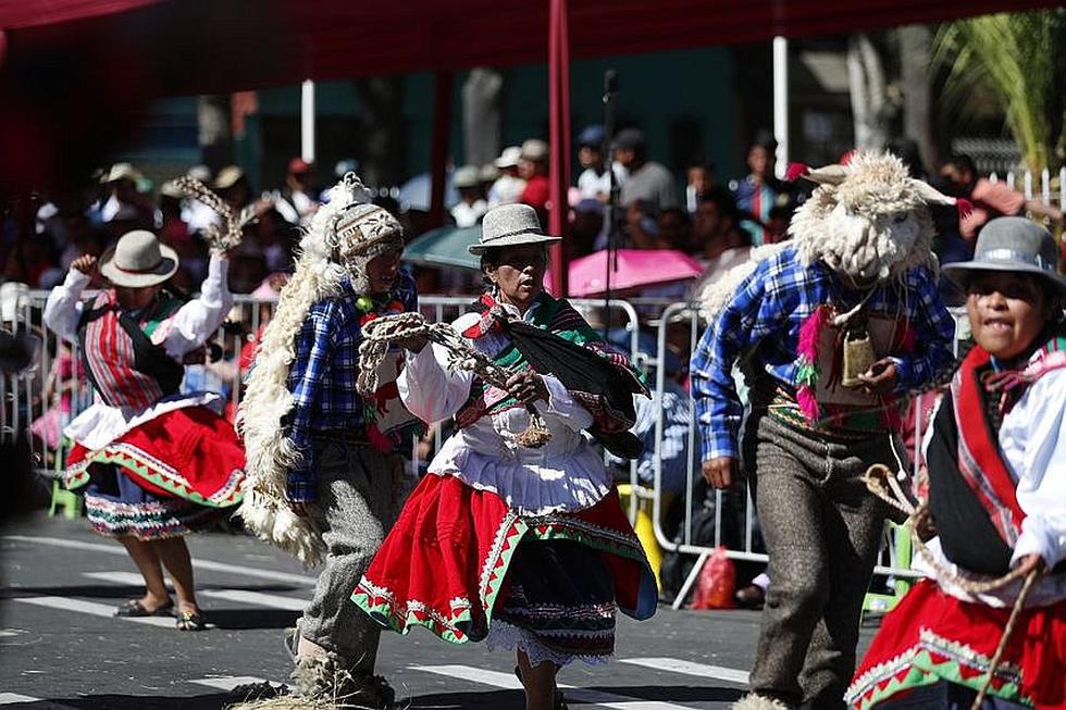 Yanaquihua, Chilcaymarca, Andagua son los ganadores del X Pasaacalle Regional (VIDEO)