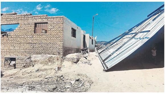 Fuertes vientos siguen golpeando al pueblo de Sapillica en Ayabaca