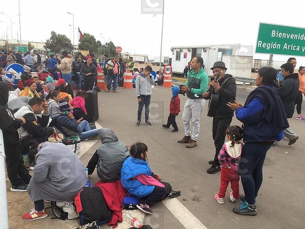 Venezolanos protestan en la frontera de Perú-Chile (FOTOS)