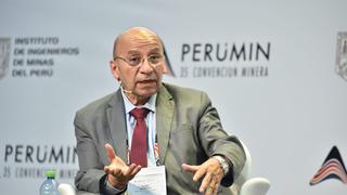 Kurt Burneo renuncia al Ministerio de Economía tras golpe de Estado