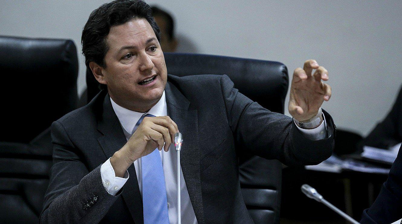 La Libertad: Daniel Salaverry increpa a gobernador regional Luis Valdez 