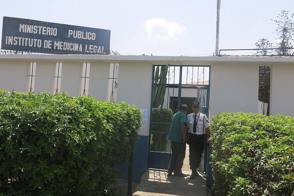 Mujer pierde la vida al caer del segundo piso de su vivienda