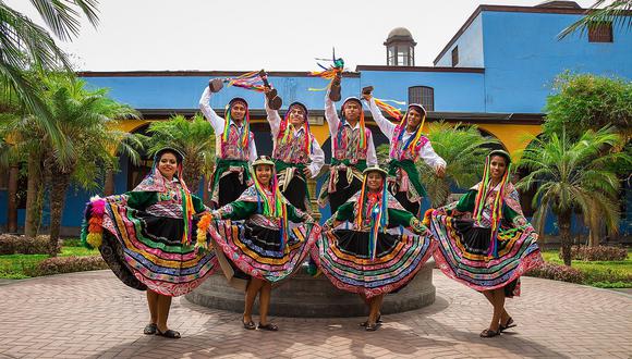 Celebran el Día del Idioma Quechua en el C. C. de San Marcos