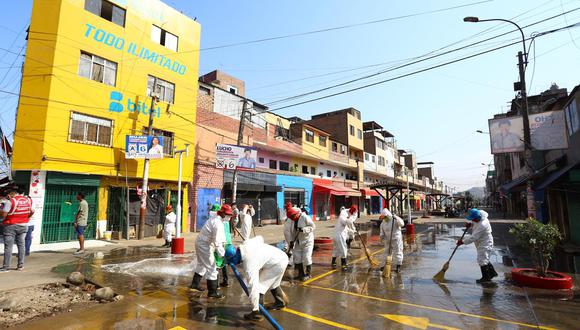 Las labores de limpieza continúan en el mercado de Caquetá, que fue cerrado para evitar más contagios de COVID-19. (Foto: MINAGRI)