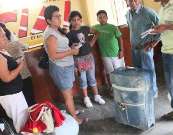 Niños inhalaron humo en bus