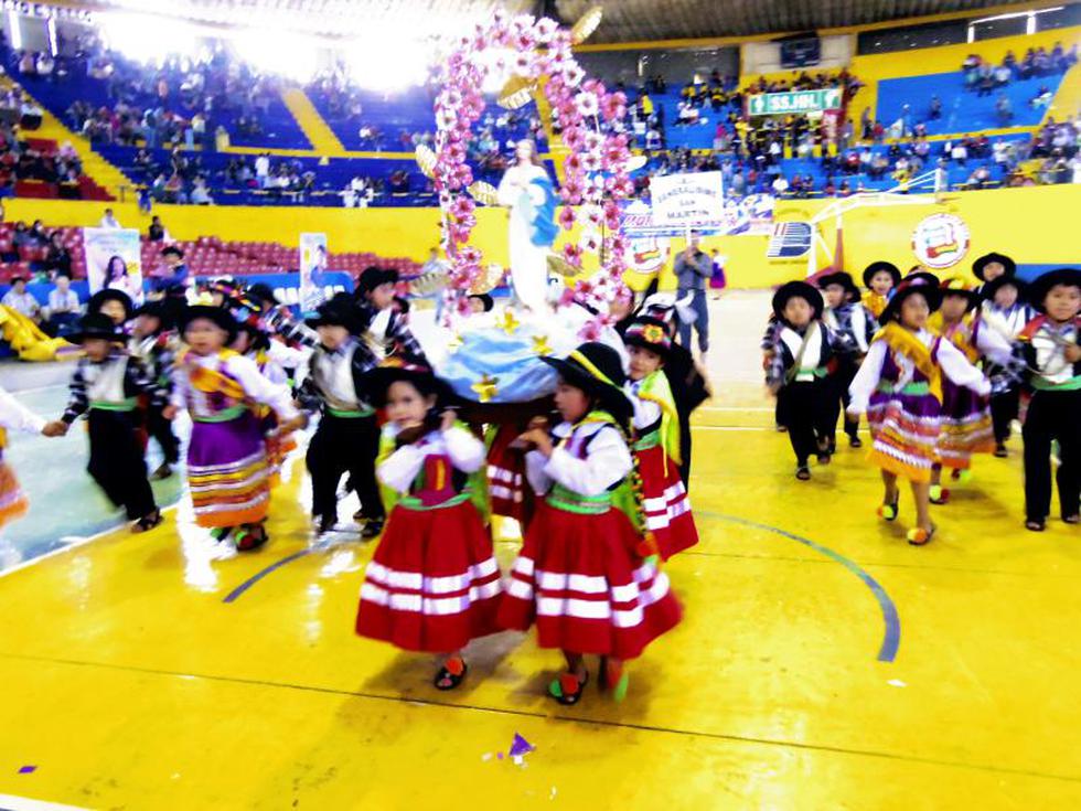 Escolares con talento en danzas (Fotos)