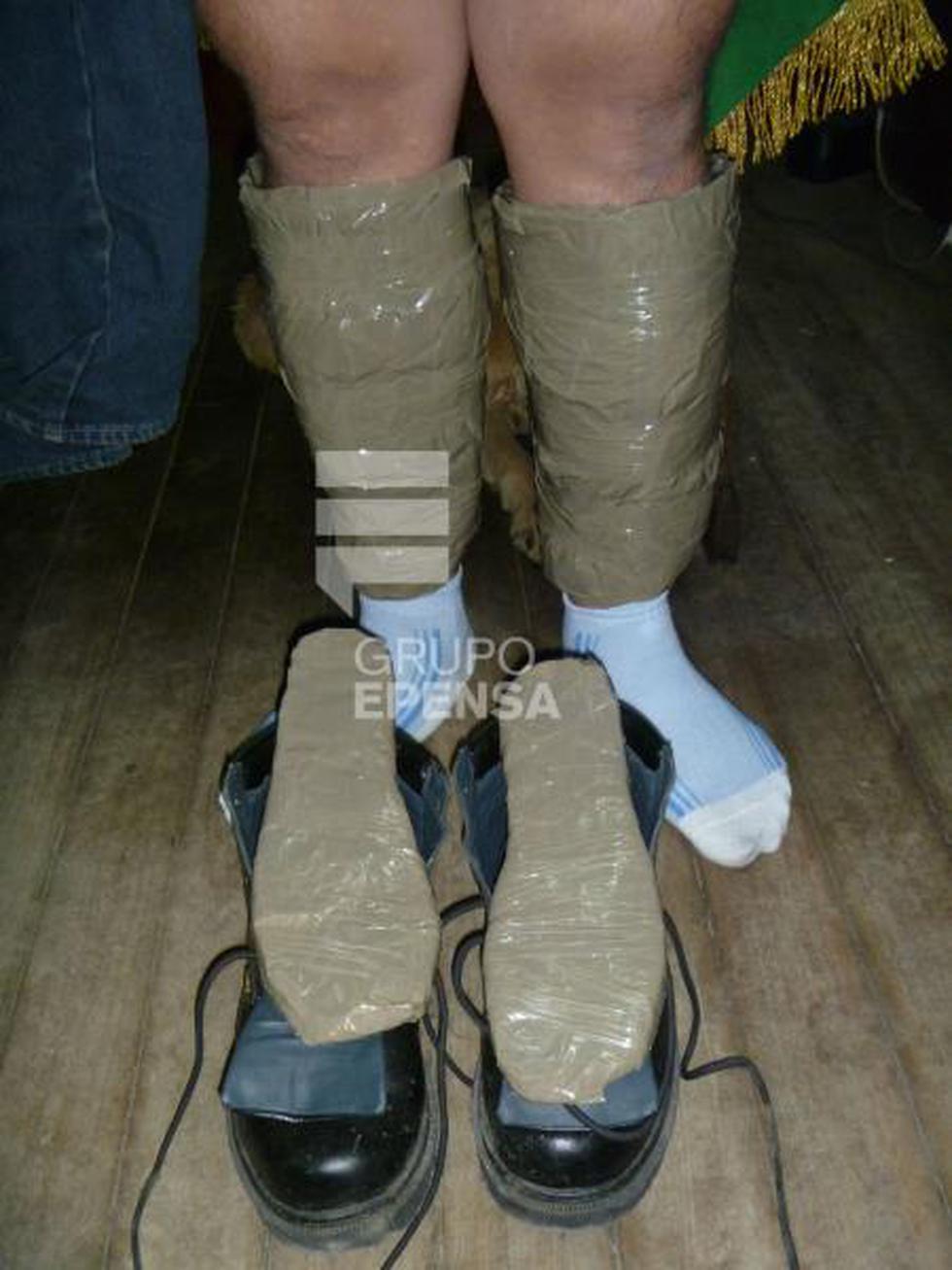 Burrier 'momia' ocultaba droga hasta en zapatos 
