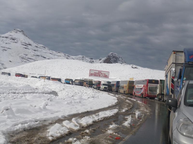 Caída de nevada es permanente en zona de Ticlio 