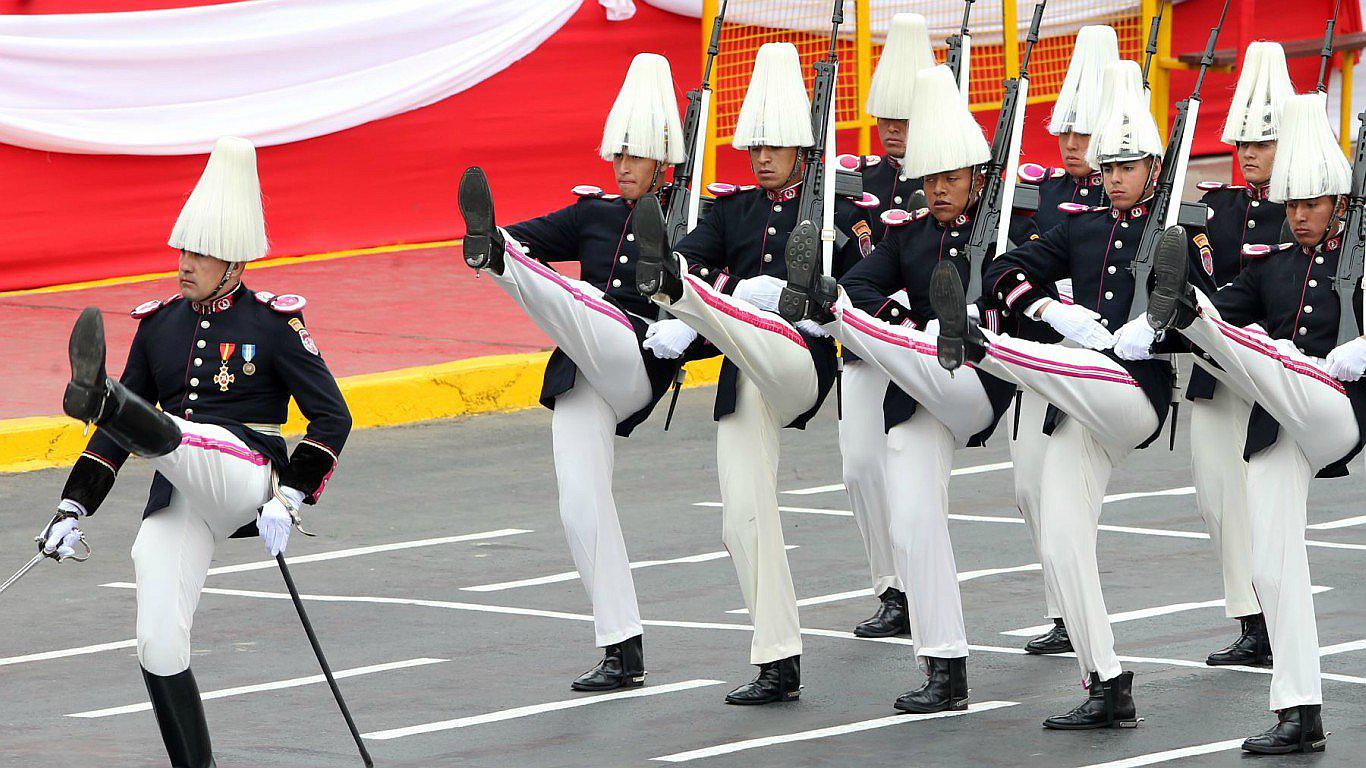 Parada Militar: Así desfilaron las delegaciones de Argentina, Bolivia y Colombia (VIDEO)