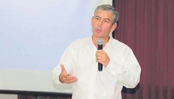 El candidato al Gobierno Regional de Piura por el movimiento político Unidad Regional, Reynaldo Hilbck, habla sobre la reconstrucción, el Peihap, entre otros.