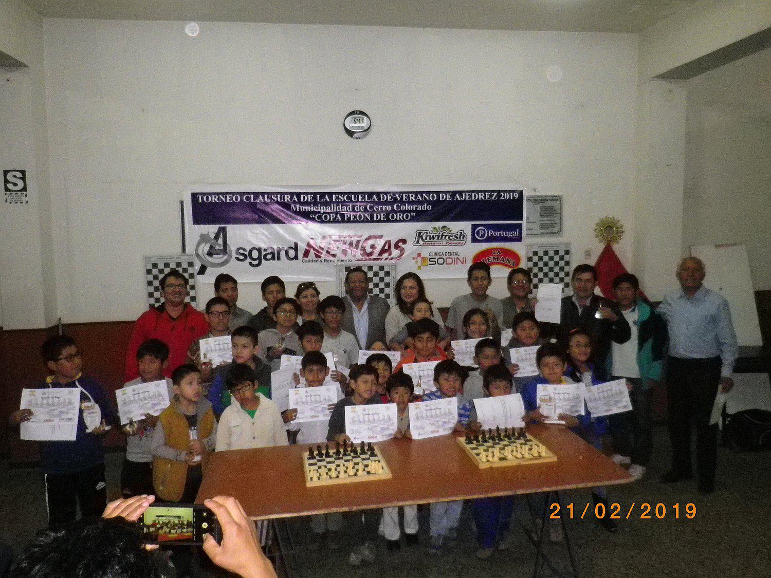 Niños y jóvenes talentos sorprendieron en torneo de ajedrez