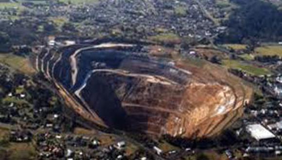 Nueva Zelanda: Quince mineros atrapados en mina tras incendio