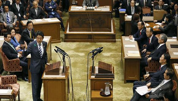 Japón aprueba ley que permite a políticos hacer campaña por internet