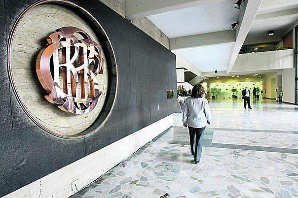 Brecha entre gasto e ingreso del Gobierno fue de 2.5% en 2018