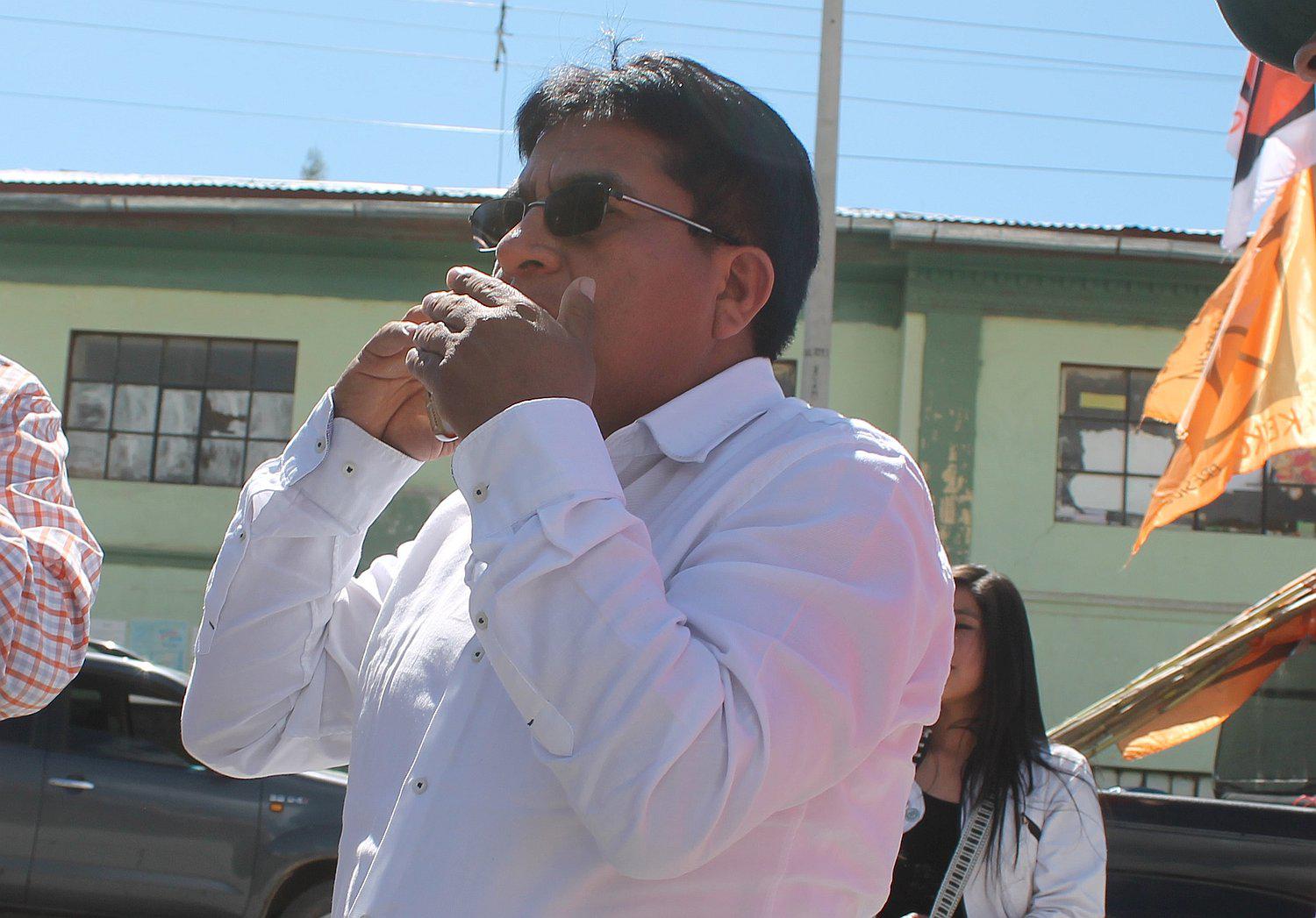 Cuestionan viaje a Mundial Rusia 2018 de congresista Wuilian Monterola 