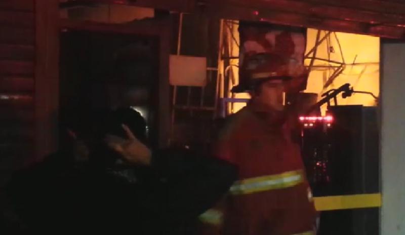 Minka: Incendio consumió tienda de electrodomésticos