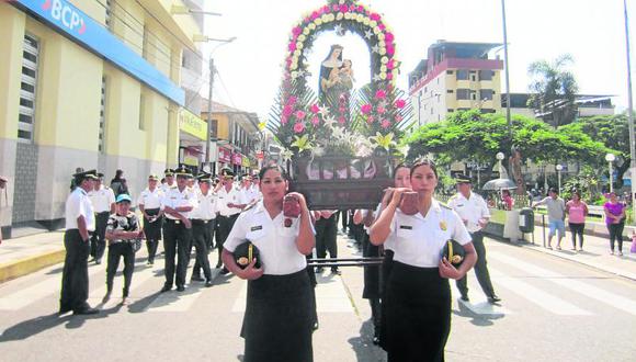 Junín: policías rinden homenaje a santa patrona  (VIDEO)
