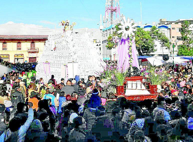 Multitud acompaña a Pascualito Wanka