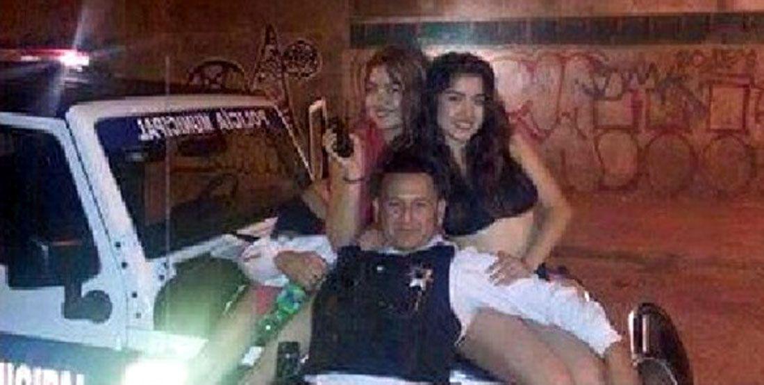 YouTube: difunden video de policía bailando junto a meretrices (VIDEO)