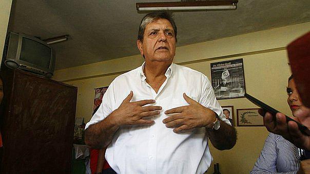Alan García se molesta por caricatura en Twitter y responde así