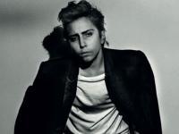 Lady Gaga se viste de hombre para nuevo sencillo 