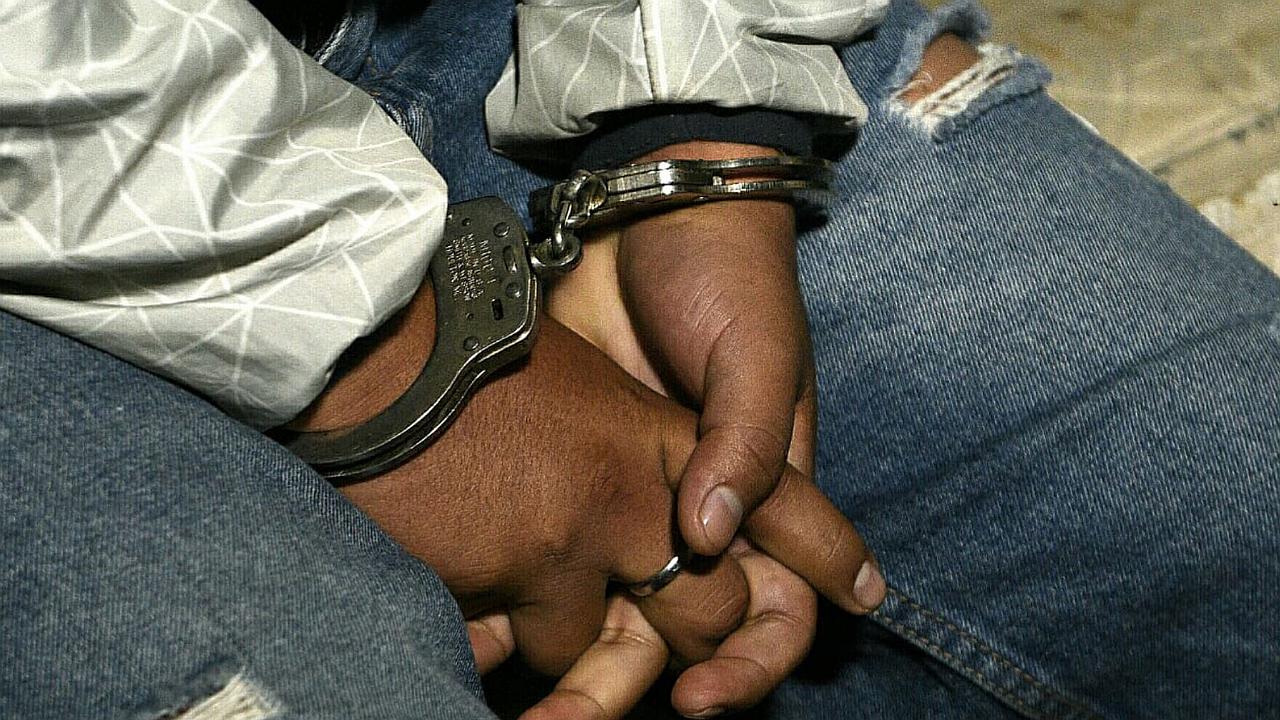 Mató a su suegro a machetazos en complicidad con su suegra (VIDEO)