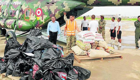 Ejército transporta ayuda humanitaria a Olmos