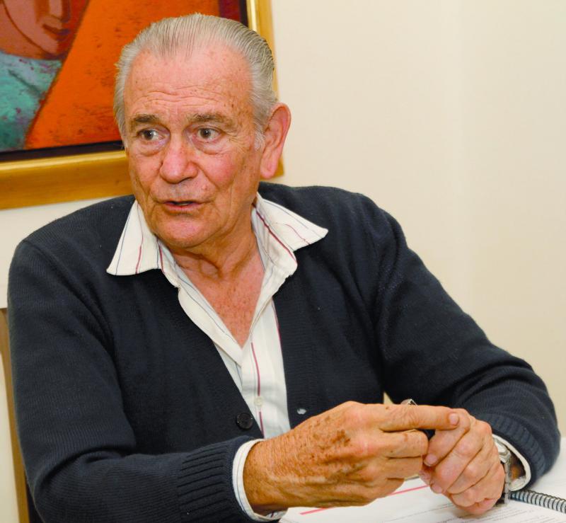 José Murgia: "Acuña está engañando a la población"