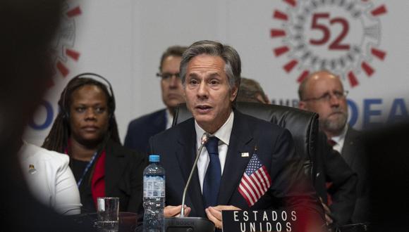 El secretario de Estado de EE. UU., Antony Blinken, habla durante la 52.a Asamblea General de la OEA en Lima el 6 de octubre de 2022. (Foto de Cris BOURONCLE / POOL / AFP)
