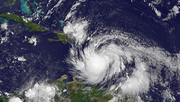 EE.UU.: Tormenta "Nadine" se convierte en huracán nuevamente