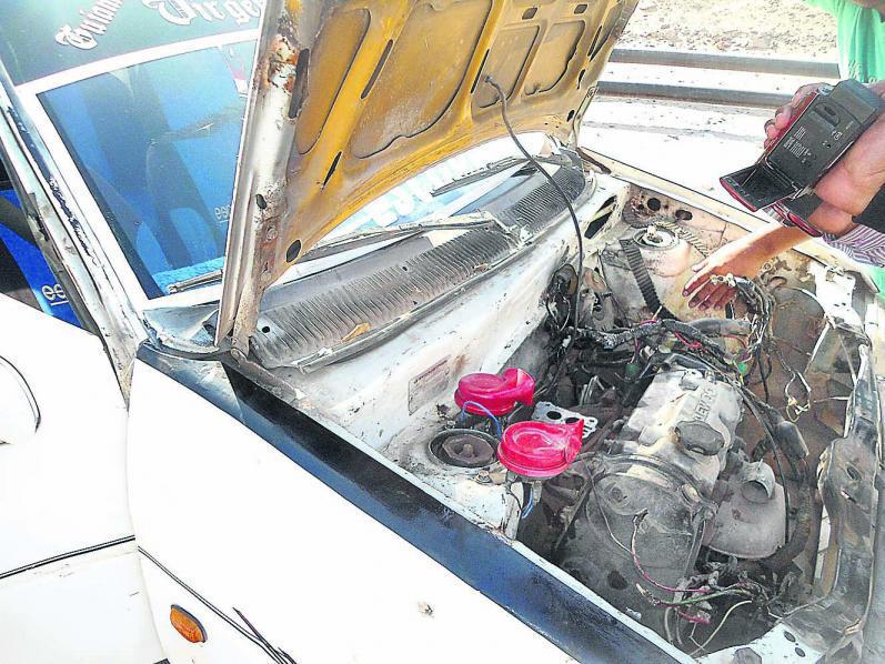 Taxi fue robado y desmantelado en Laraqueri
