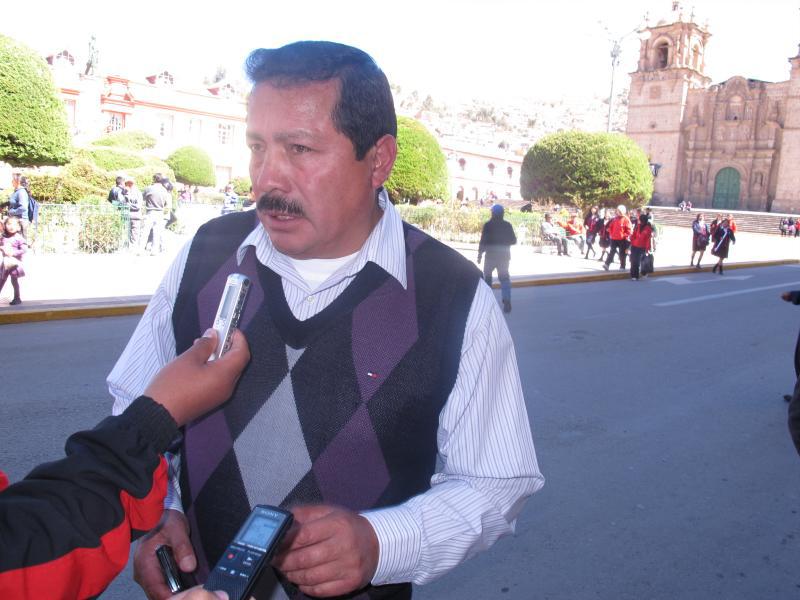 Ordenan investigar a alcalde de Puno por peculado