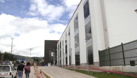 Cusco: comisión investigadora halló irregularidades en obra del Hospital Antonio Lorena 