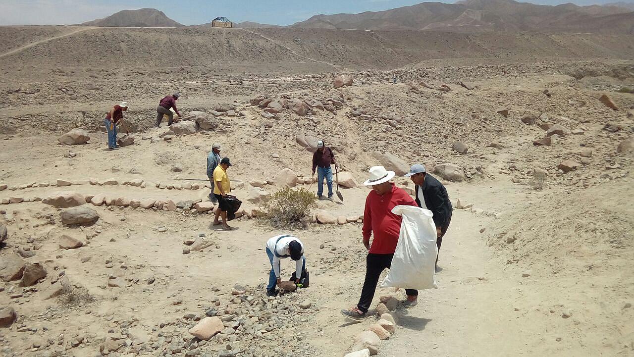 Operadores de turismo realizan jornada de limpieza en el complejo de Miculla