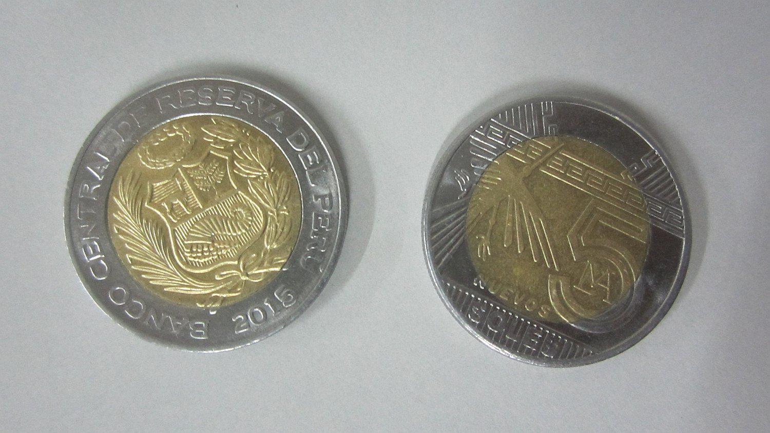 ¿Son falsas las monedas de 5 soles acuñadas el 2015?