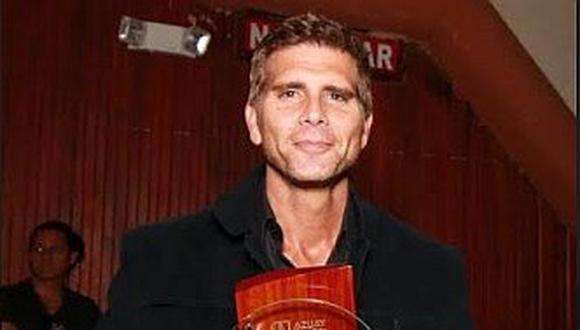 Christian Meier recibió premio Orquídea de Plata en Ecuador