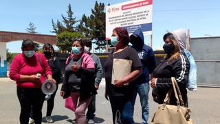 Tacna: Padres amenazan tomar plantel por no ser contratados en obra (VIDEO)